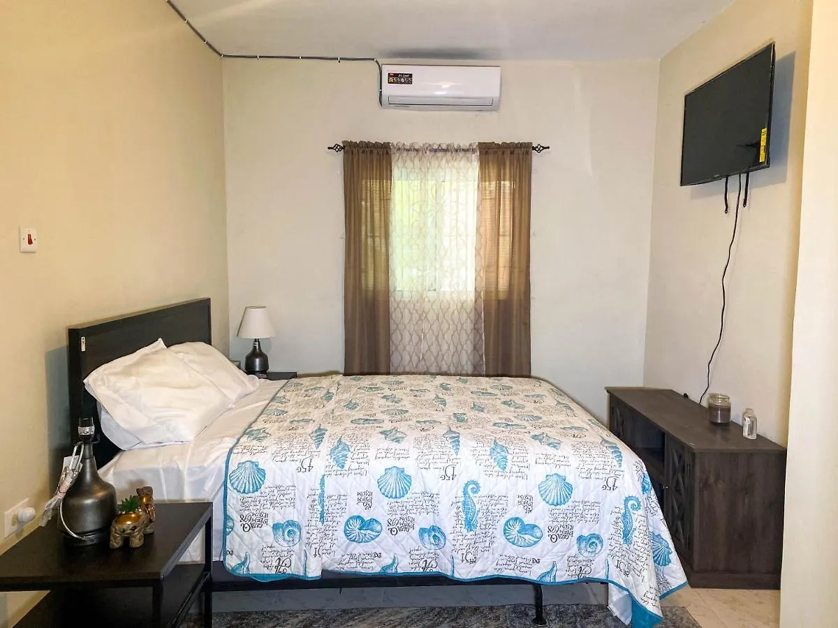 Tamra'S Getaway Apartment Montego Bay