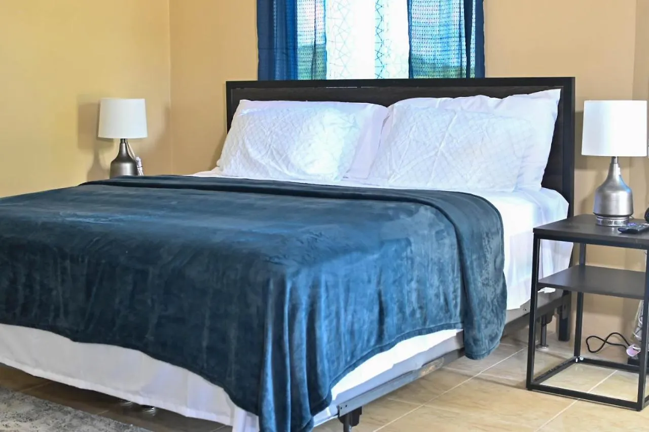 Tamra'S Getaway Apartment Montego Bay
