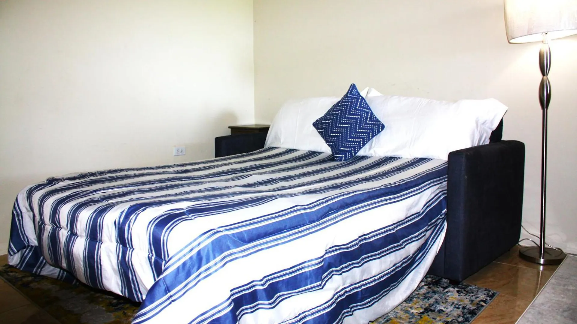 Tamra'S Getaway Apartment Montego Bay Jamaica